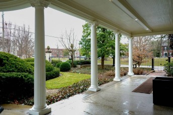 3rd-street-colonnade-pillars